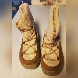 Winter Boots, (Old Navy)